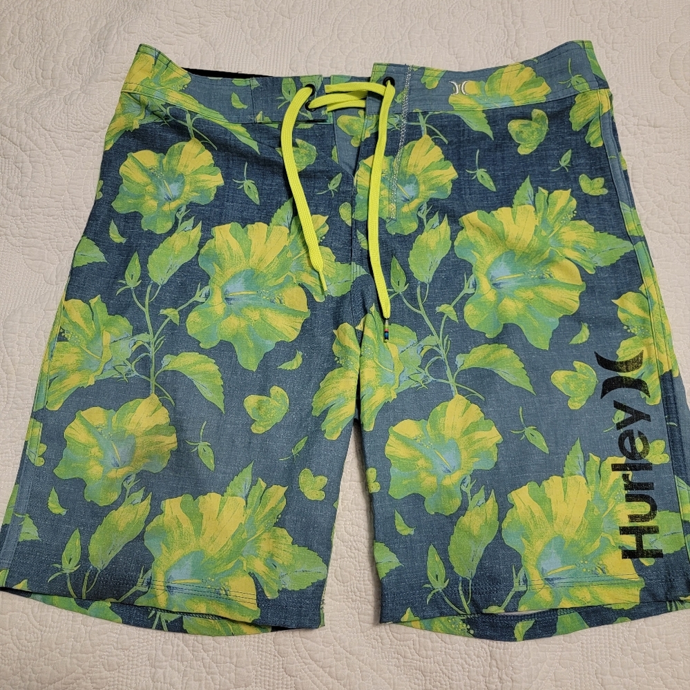 Hurley Phantom Men's boardshort, 34"waist , backpocket